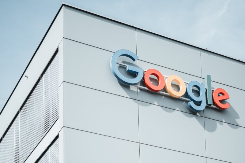 Google's artificial intelligence will assist Volkswagen owners with car maintenance